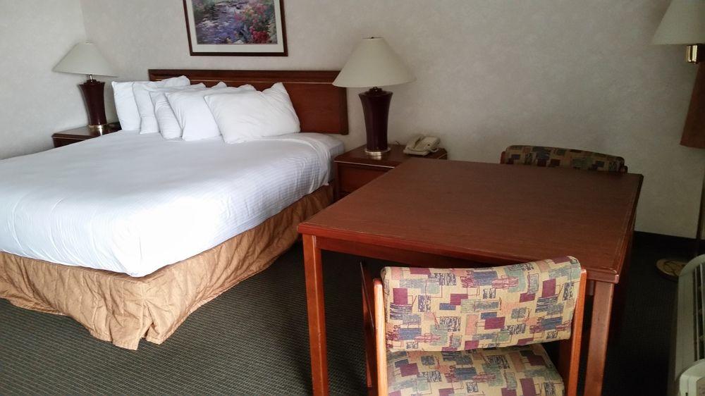 Richland Riverfront Hotel And Conference Center, Ascend Hotel Collection Екстериор снимка
