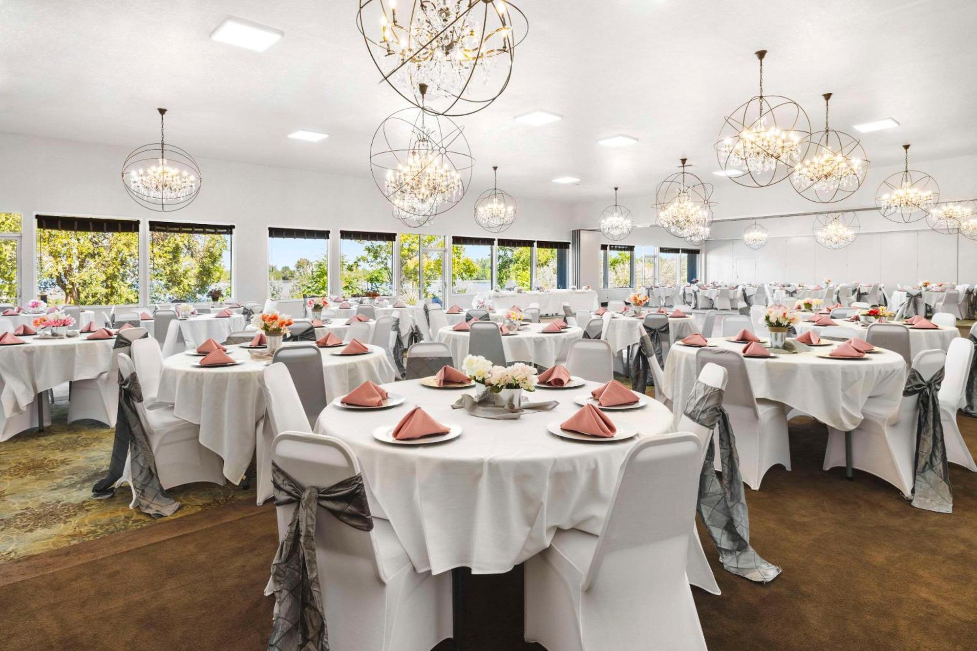 Richland Riverfront Hotel And Conference Center, Ascend Hotel Collection Екстериор снимка
